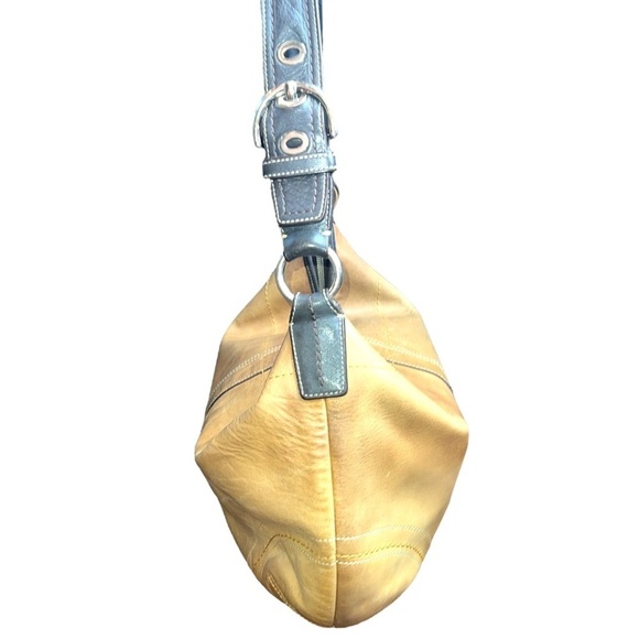 ▶️ Coach ◀️ SOHO Large HOBO F10907 - Picture 10 of 17